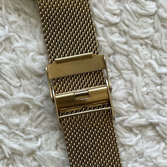 Rosefield Mercer Gold Mesh watch 38mn - Picture 8 of 15